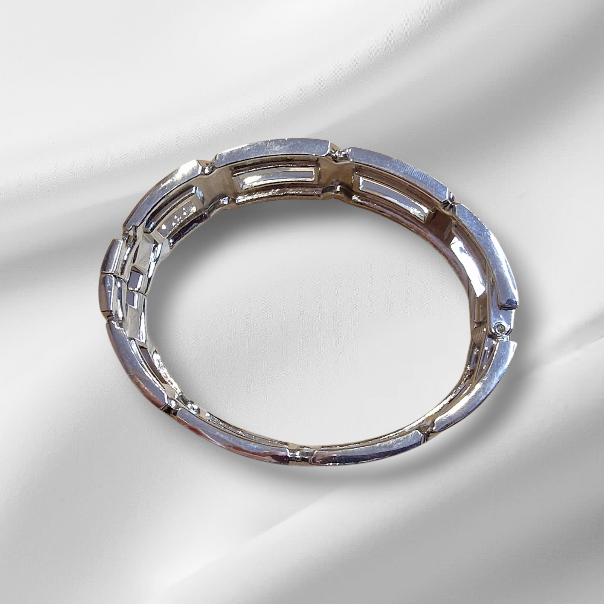 Βραχιόλι Cuff Χρυσό με Γεωμετρικό Σχέδιο - Image 2